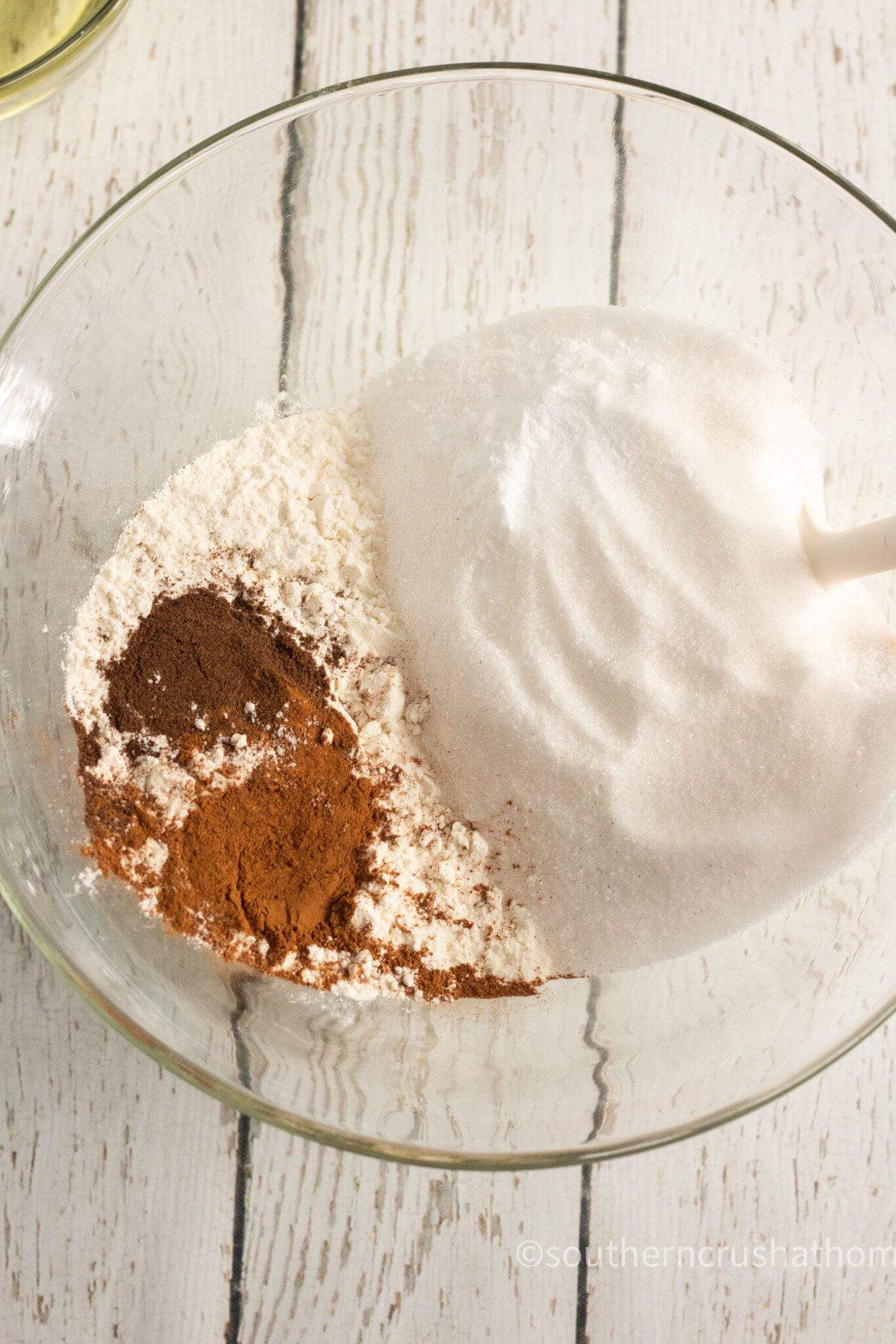 Easy Pumpkin Spice Cake for Thanksgiving dry ingredients
