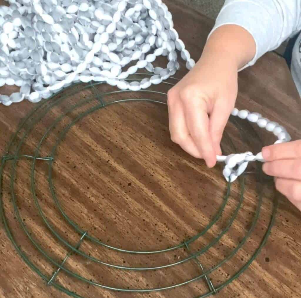 diy wreath tying starter knot