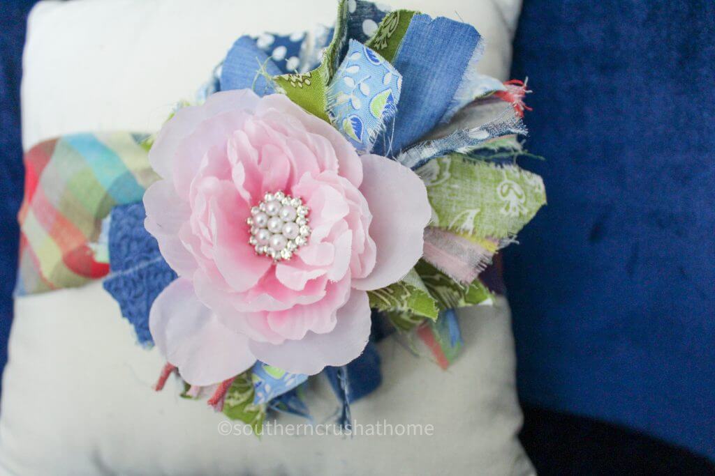 messy bow pillow wrap diy close up of flower