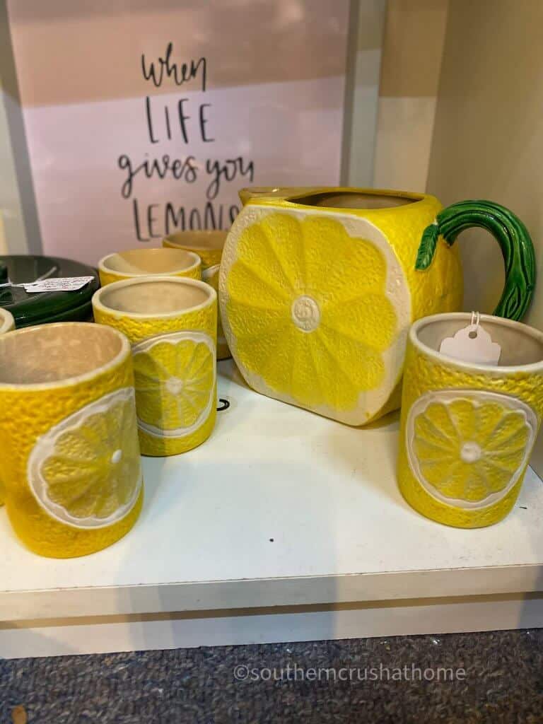 lemon set of pitcher and mugs