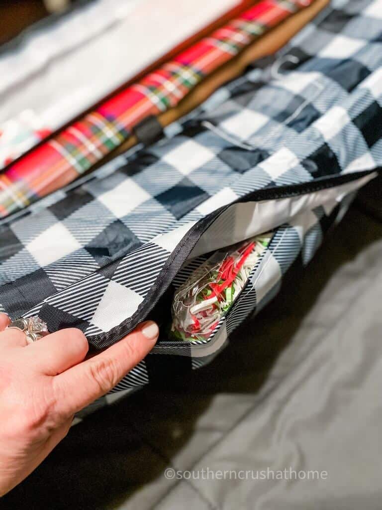 side pocket of gift wrapping bag