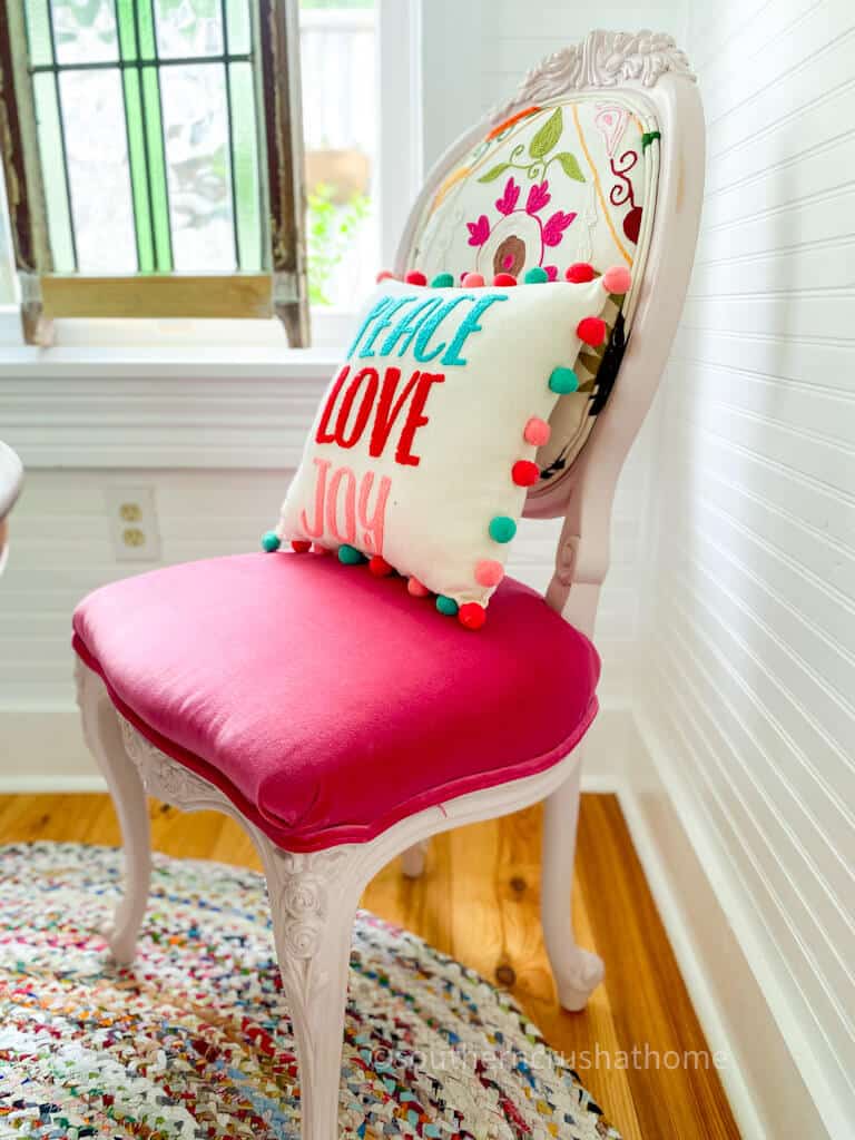 hot pink velvet chair