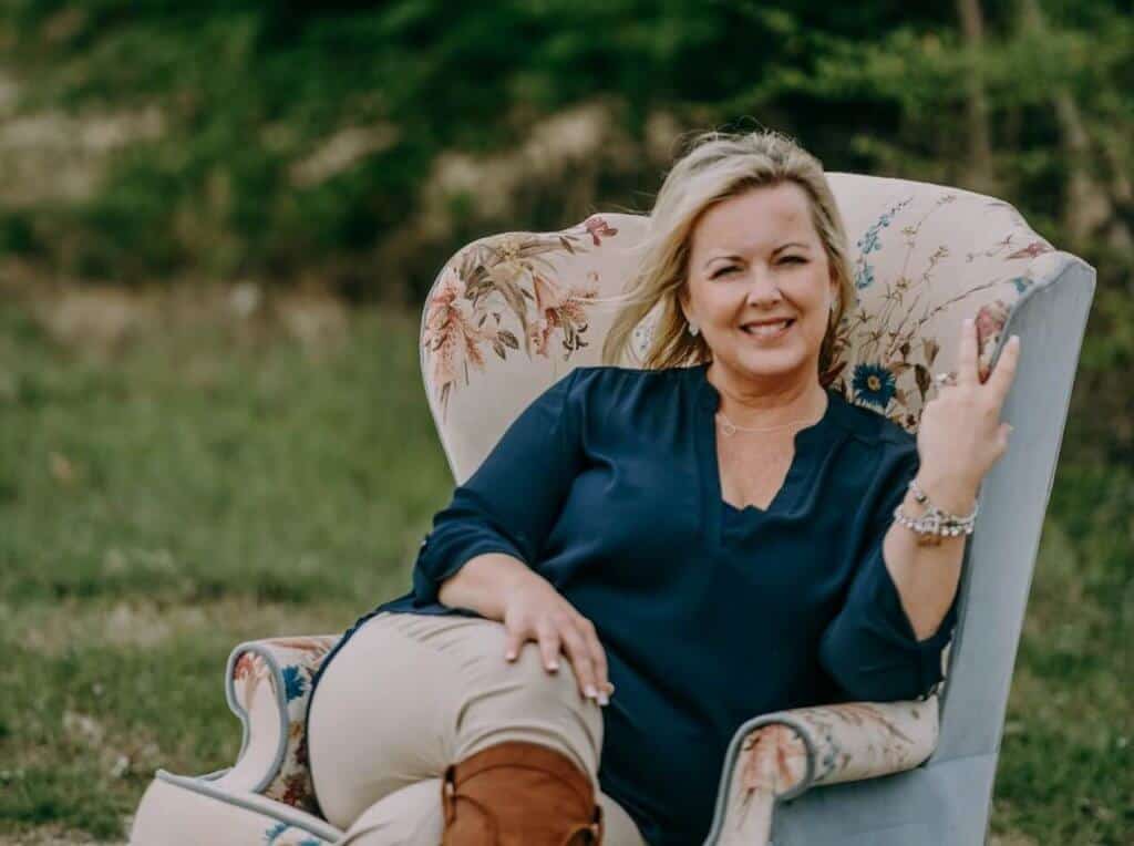 Melanie-Ferguson-bio-photo