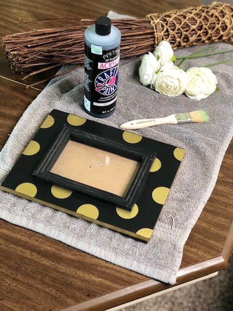 DIY Photo Frame with Stick Supplies Polka Dot Frame (1)