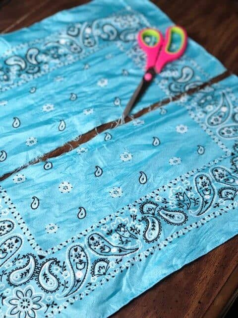bandana-wreath-cut-in-half
