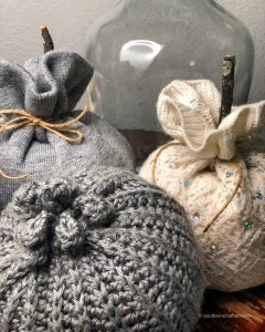 Pumpkin Beanie – Easy DIY Pumpkin Decor