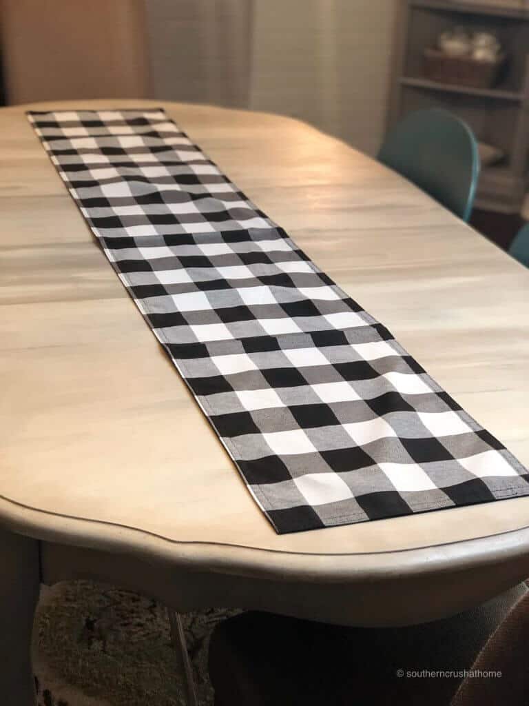 Buffalo Check Table Runner 