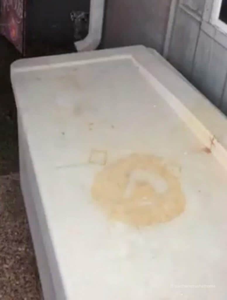 pool-storage-box-diy-stains