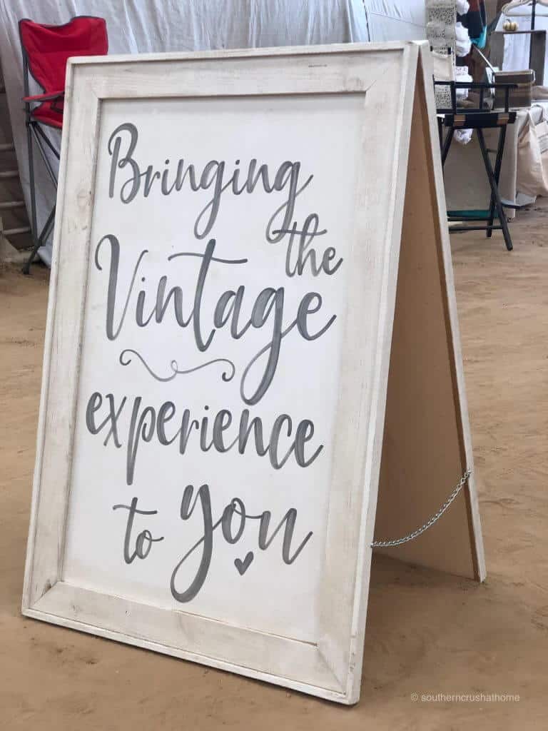 vintage-market-days-event-entrance
