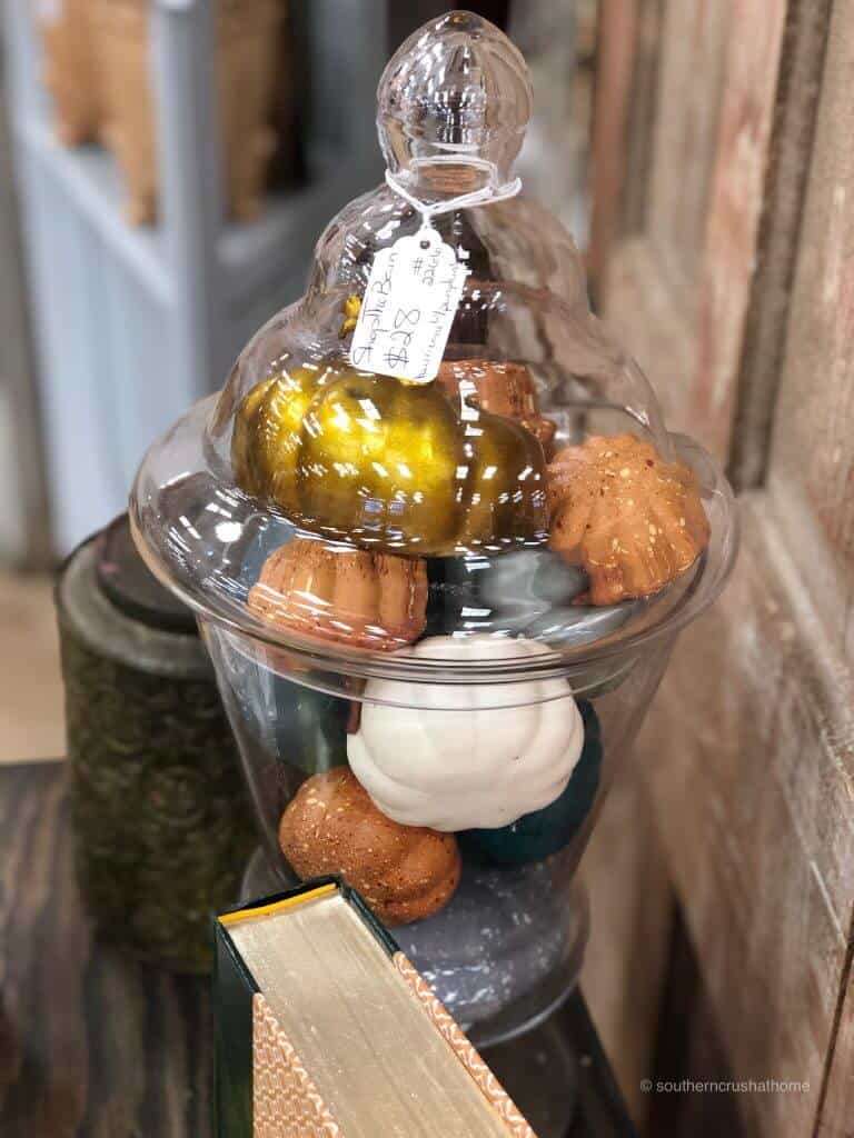 vintage-market-days-event-shop-the-barn
