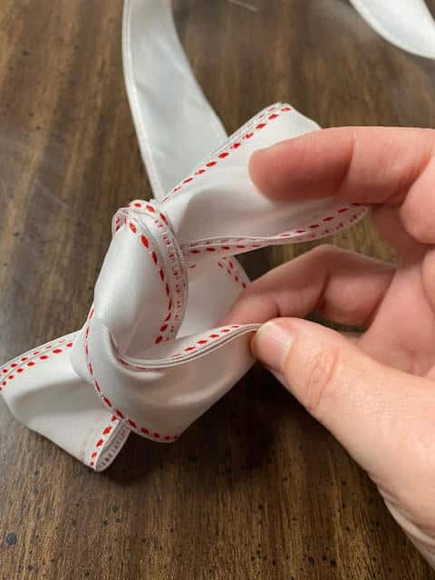 DIY-knotty-bow-twist