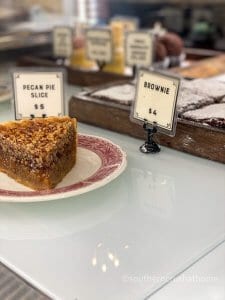 pioneer woman mercantile decor trip desserts