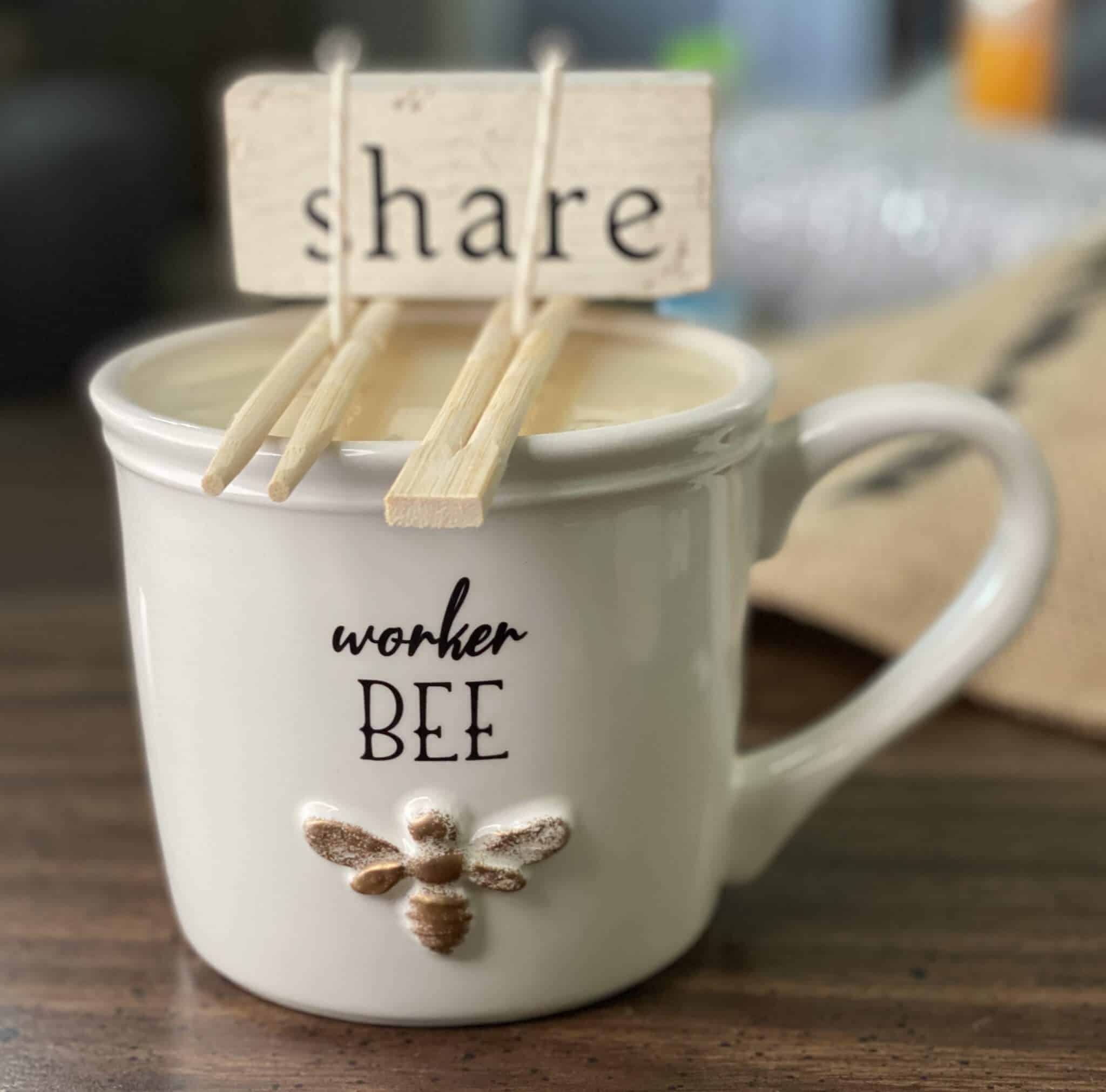 howtomakeeasydiycandlesathome13uniquecandlecontainerideas