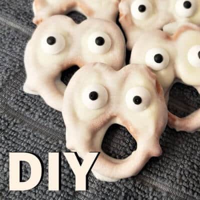 3 ingredient white chocolate ghost pretzels for Halloween pin