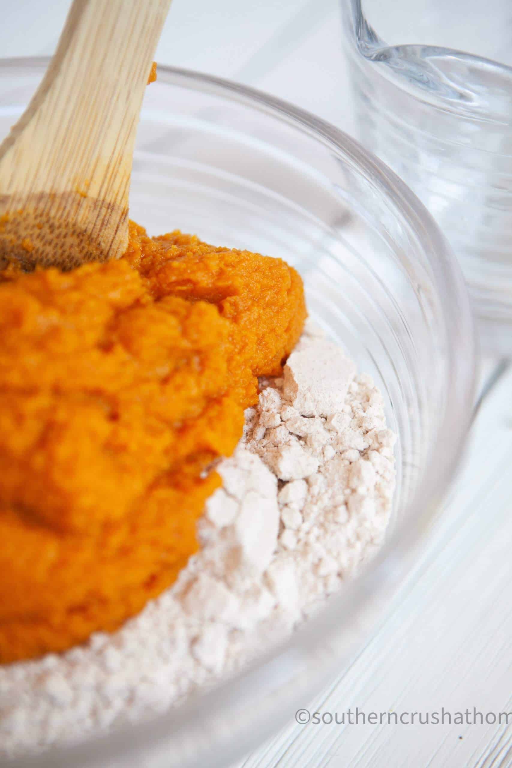 3 ingredient pumpkin muffins mixing up