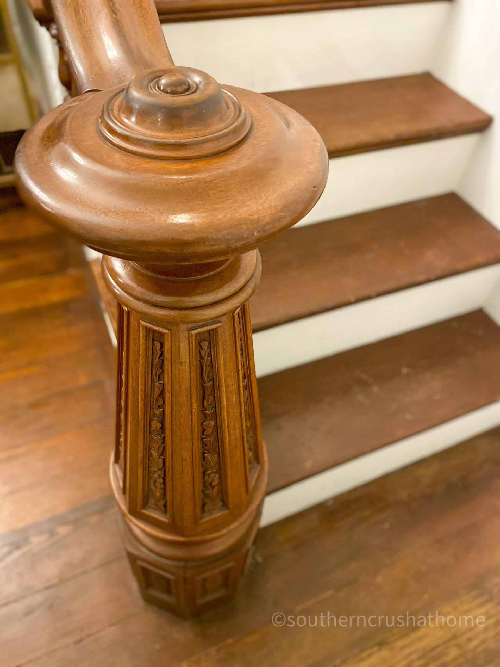 Bingham House Queen Wedding newel post