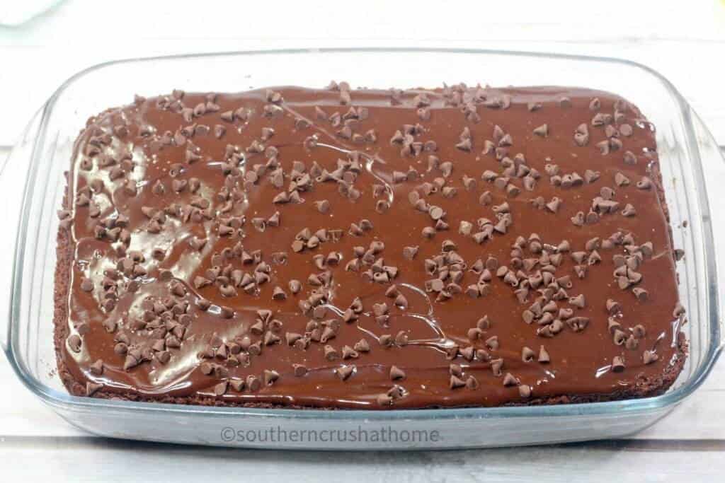 chocolate ganache icing on texas sheet cake