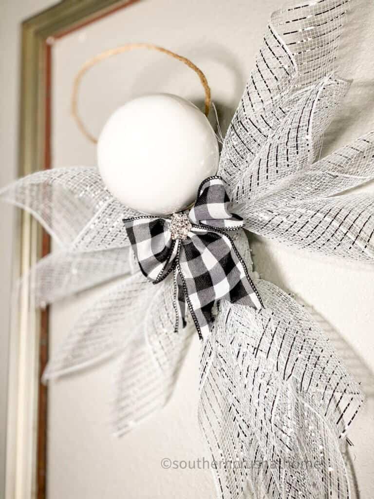 How to Make a Deco Mesh Christmas Angel Craft