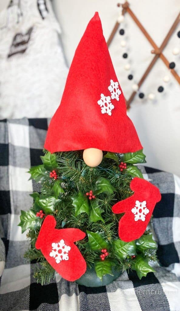 GNOME DIY Christmas Tree unlit