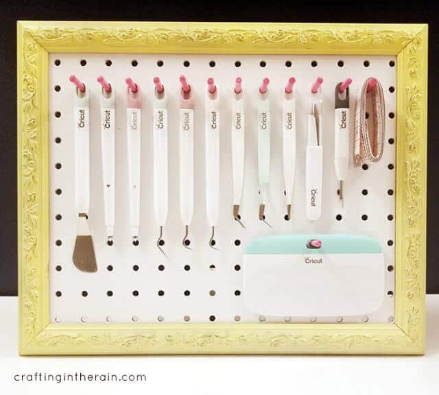 cricut-tool-pegboard