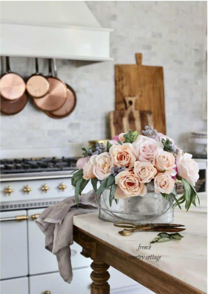 french cottage kitchen