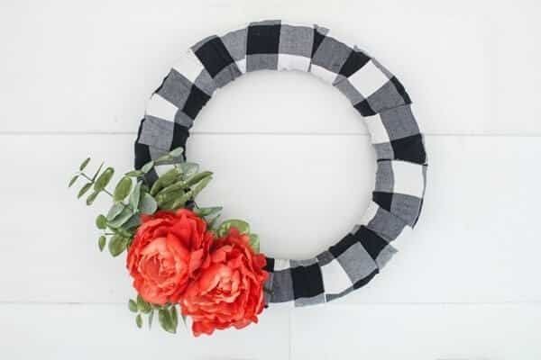 diy farmhouse spring wreath on white shiplap