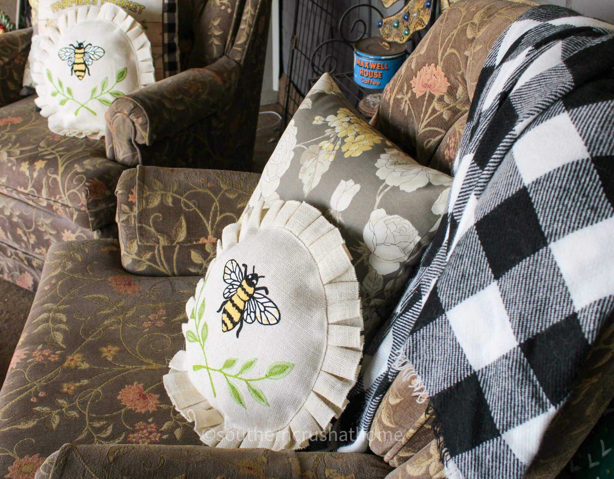 How to Make Pillows from Placemats Southern Crush at Home