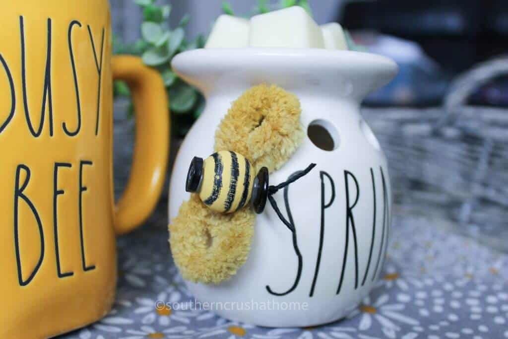 close up of final Rae Dunn inspired bumblebee diy