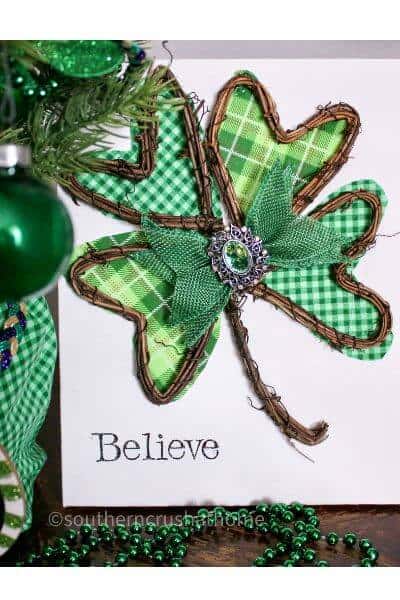 Easy Dollar Tree St. Patrick’s Day Craft