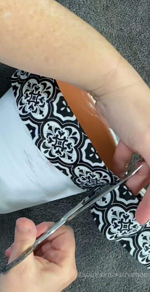 cutting black and white duct tape
