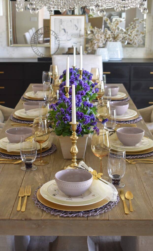 purple and gold tablescape