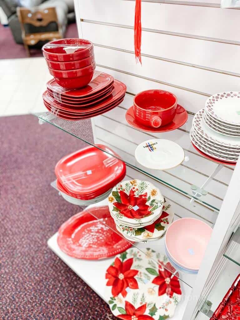 red dishes