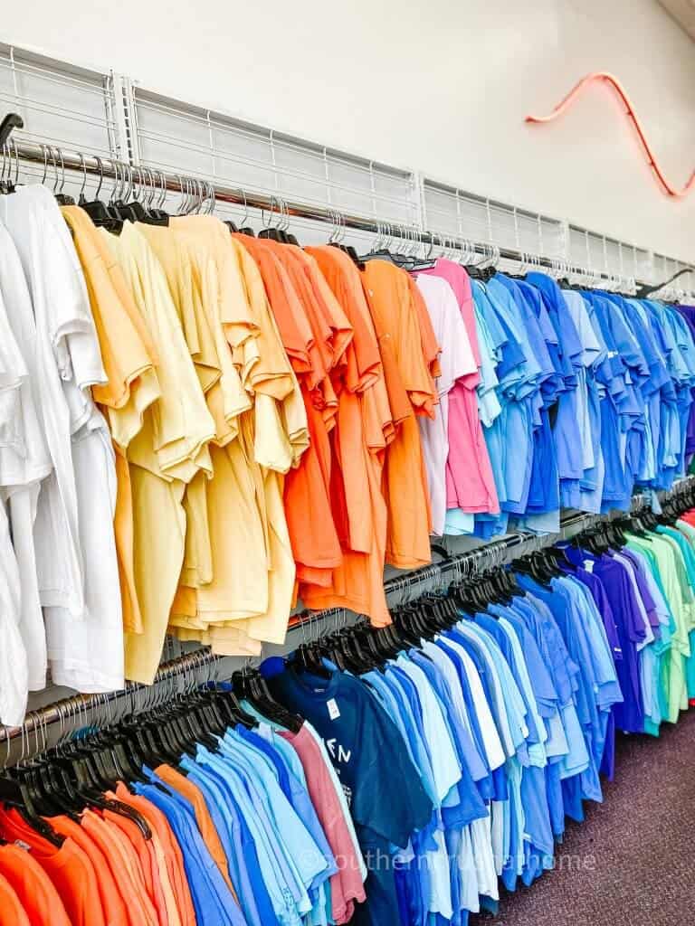 t shirt display