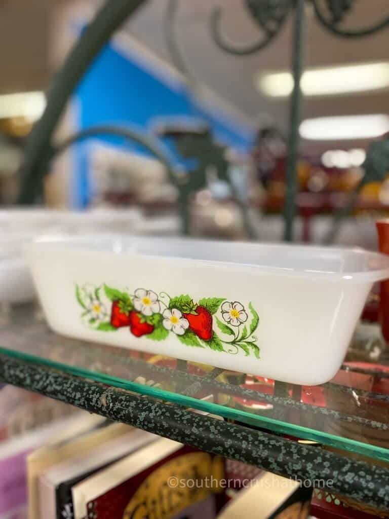 pyrex loaf dish with strawberries