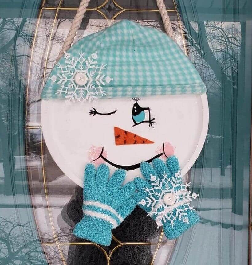 Blue snowman with mittens dollar tree pizza pan wreath