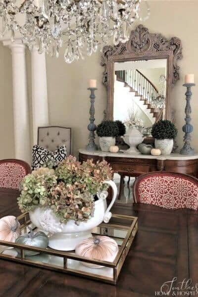 fall dining room