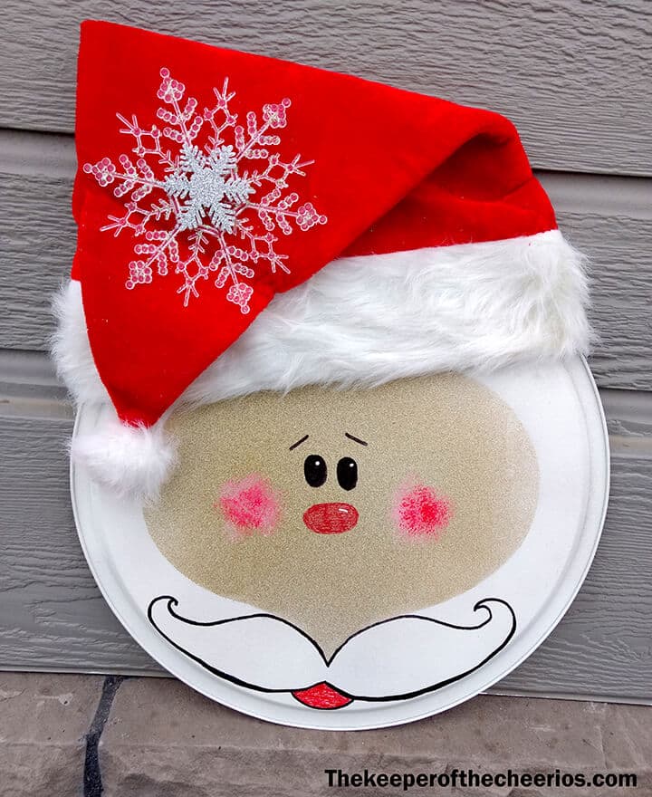 santa pizza pan wreath