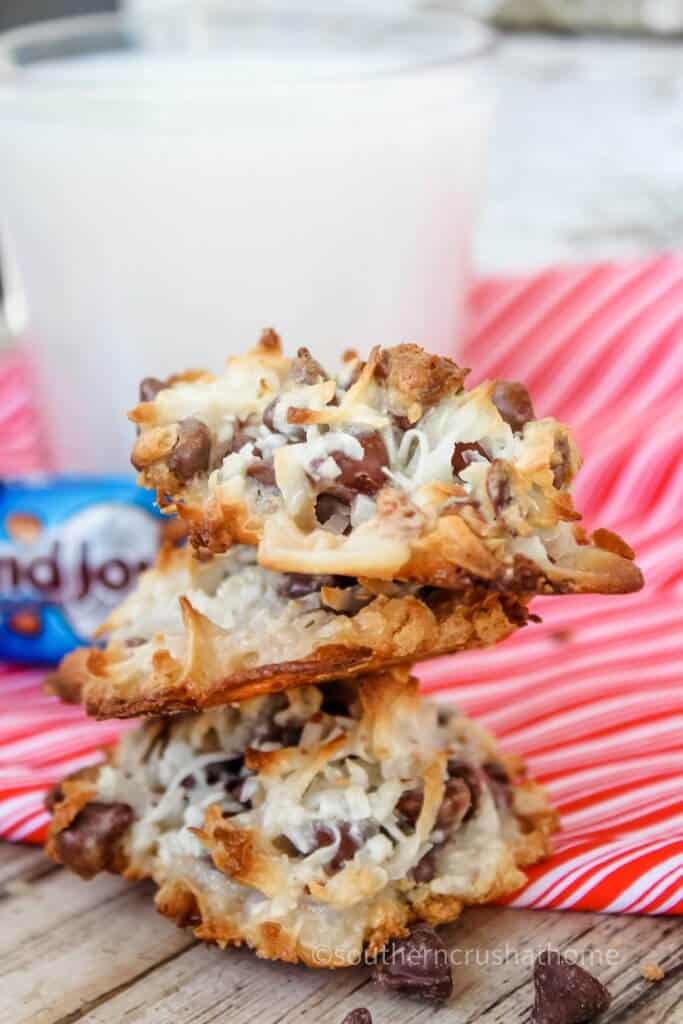 almond joy cookies with milk