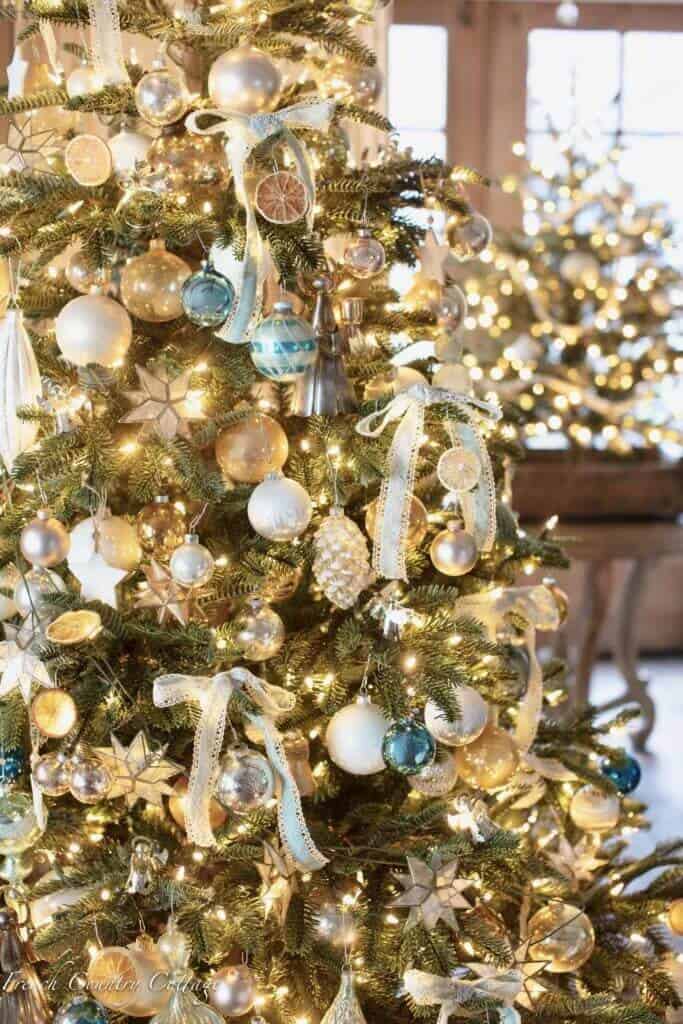 blue and gold Christmas tree