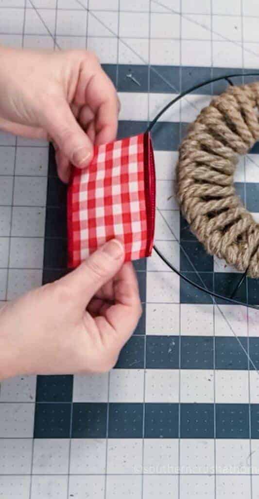 How to Make a Valentine's Heart Wreath (using Nautical Rope