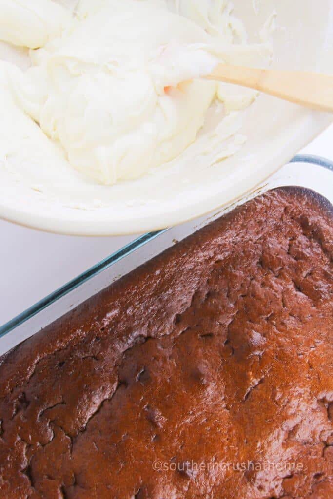 making cream cheese frosting