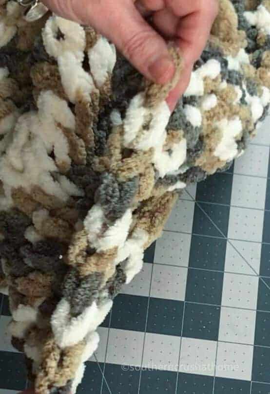 How to Make a Chunky Hand-Knit Blanket »