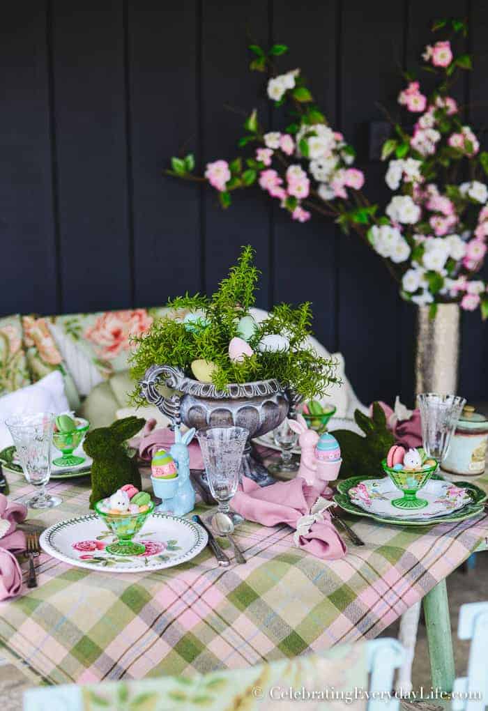 spring dining room