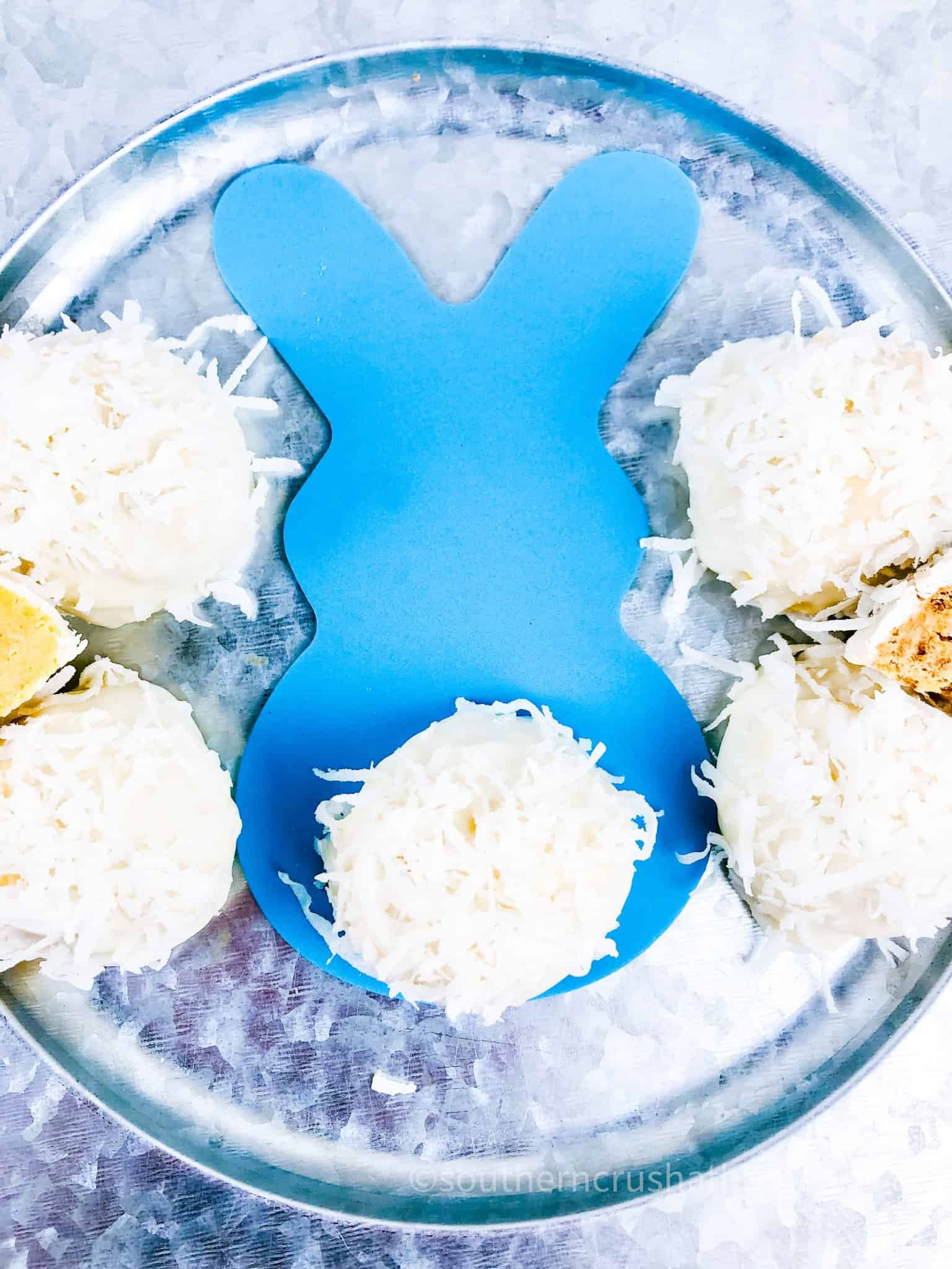 Easy Oreo Truffle Bunny Tails for Easter - Southern Crush at Home