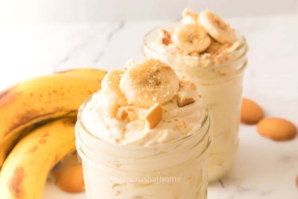 close up of banana pudding