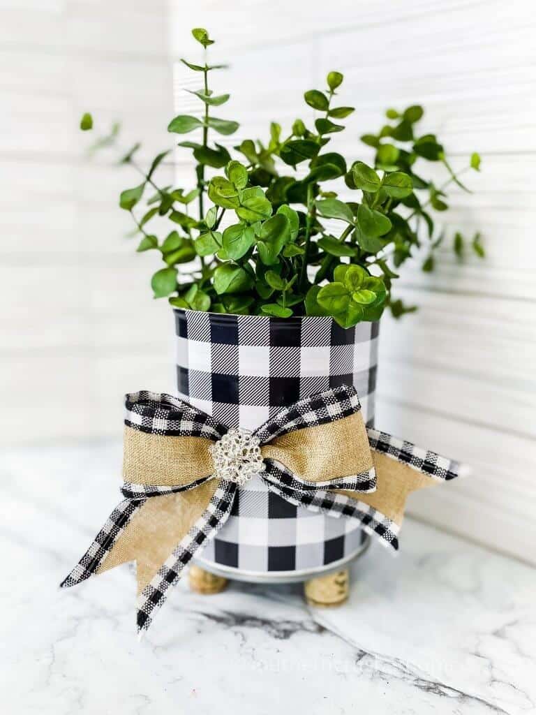 tin can buffalo plaid planter