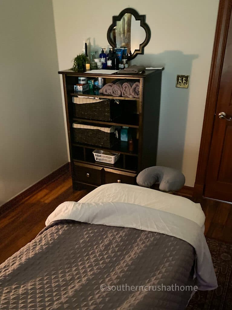massage table