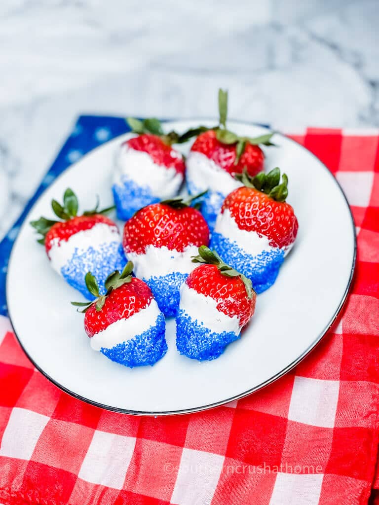 Easy Dessert Strawberries (Red, White, and Blue)