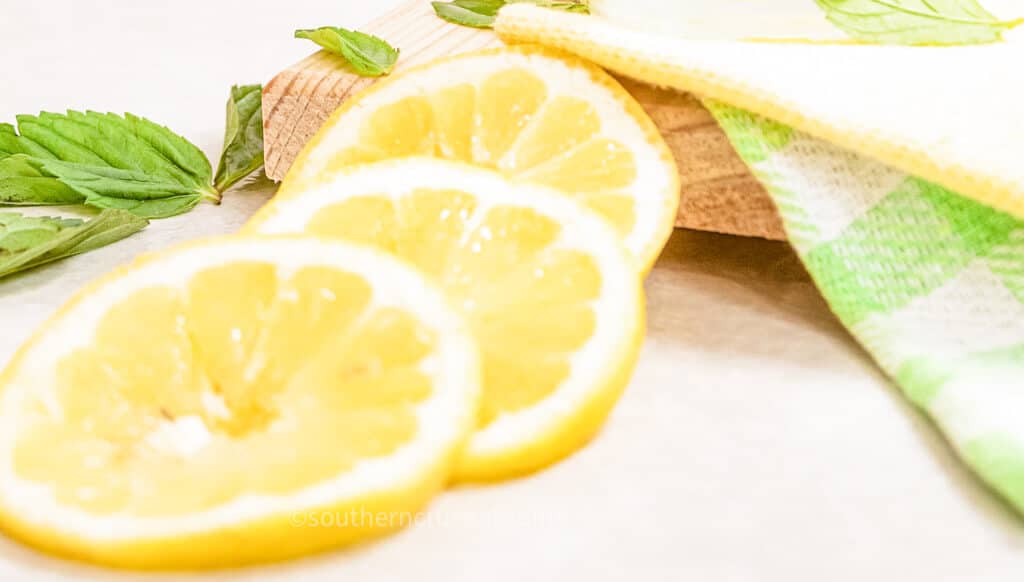 lemon slices