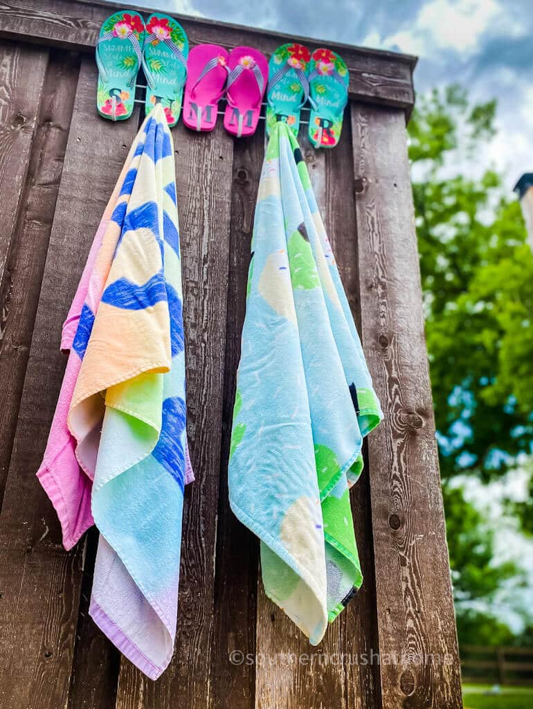 finished pool towel rack diy